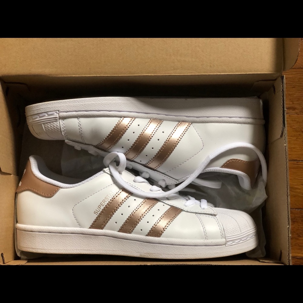 Adidas Superstar Sneakers